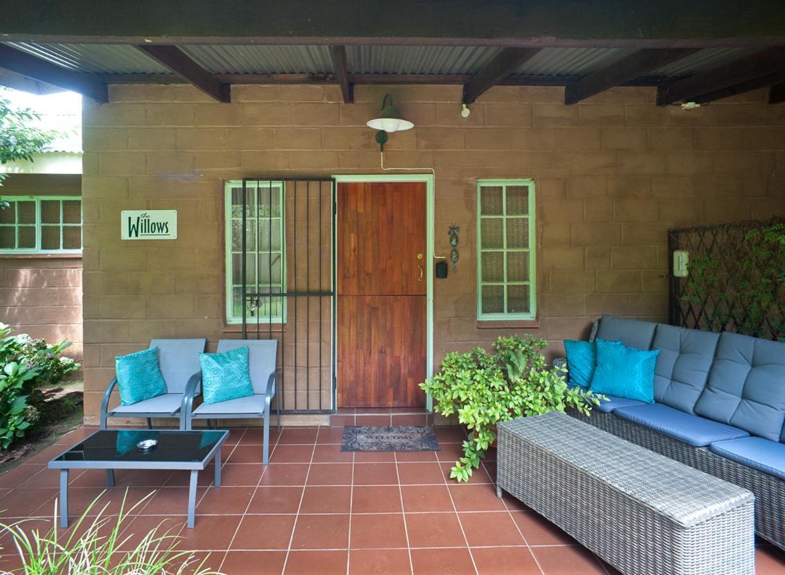 Birches Cottage & The Willows Garden Room Underberg Exterior photo